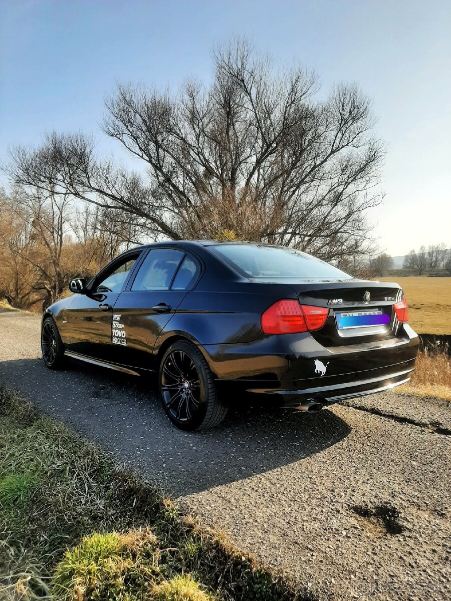Predám BMW E90 - 4