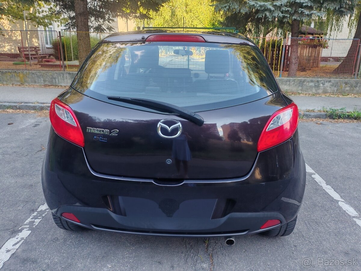 Mazda 2 - 4