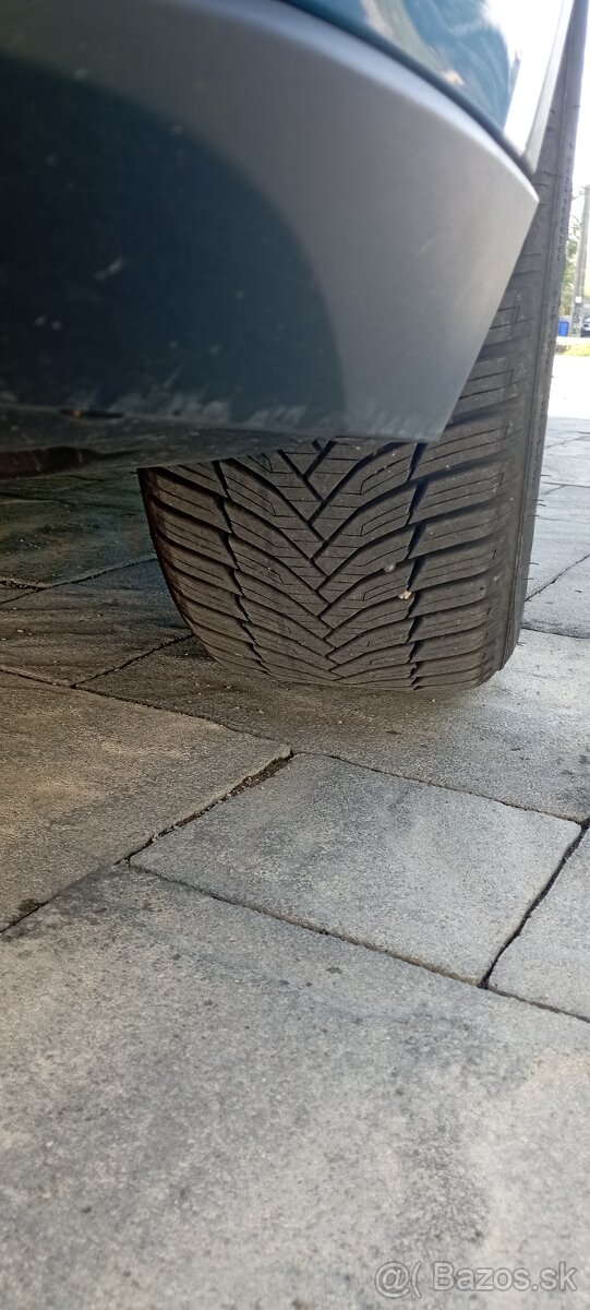 Celoročné pneu Ceat 4SeasonDrive PLUS 215/55 R17 - 4