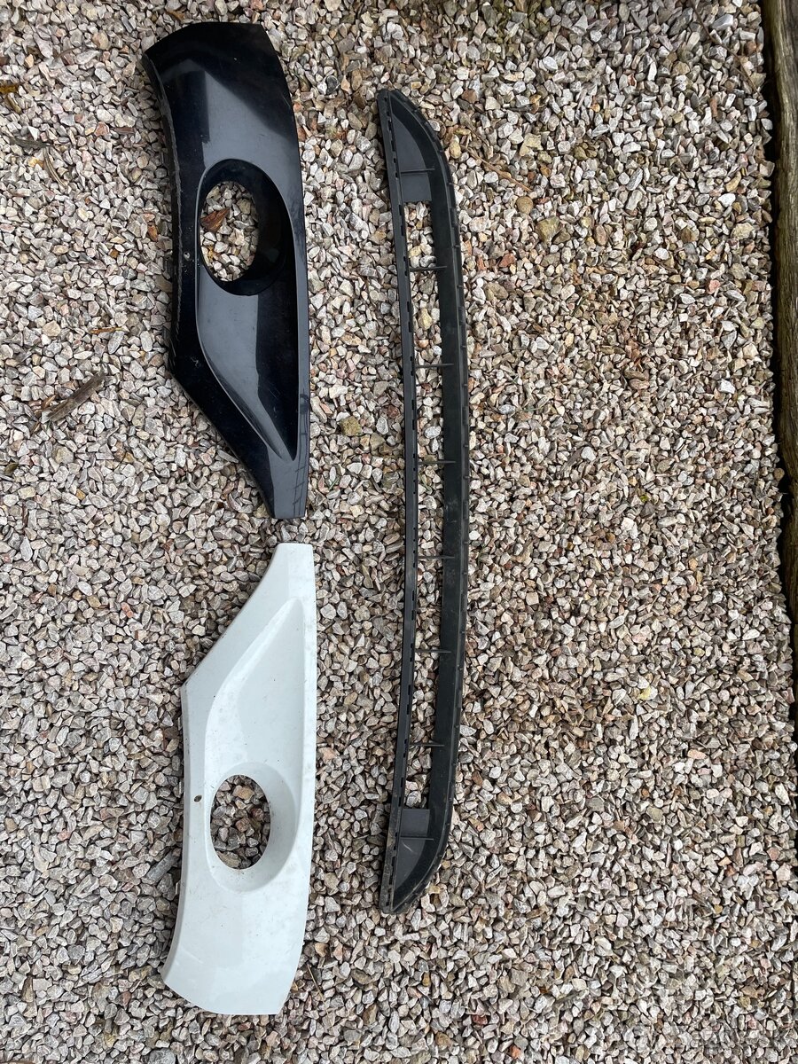 Touareg 7P mriežky do nárazníka - 4