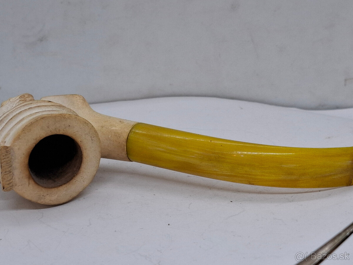 Predám starú pipu penovku hlava muža 32 € - 4