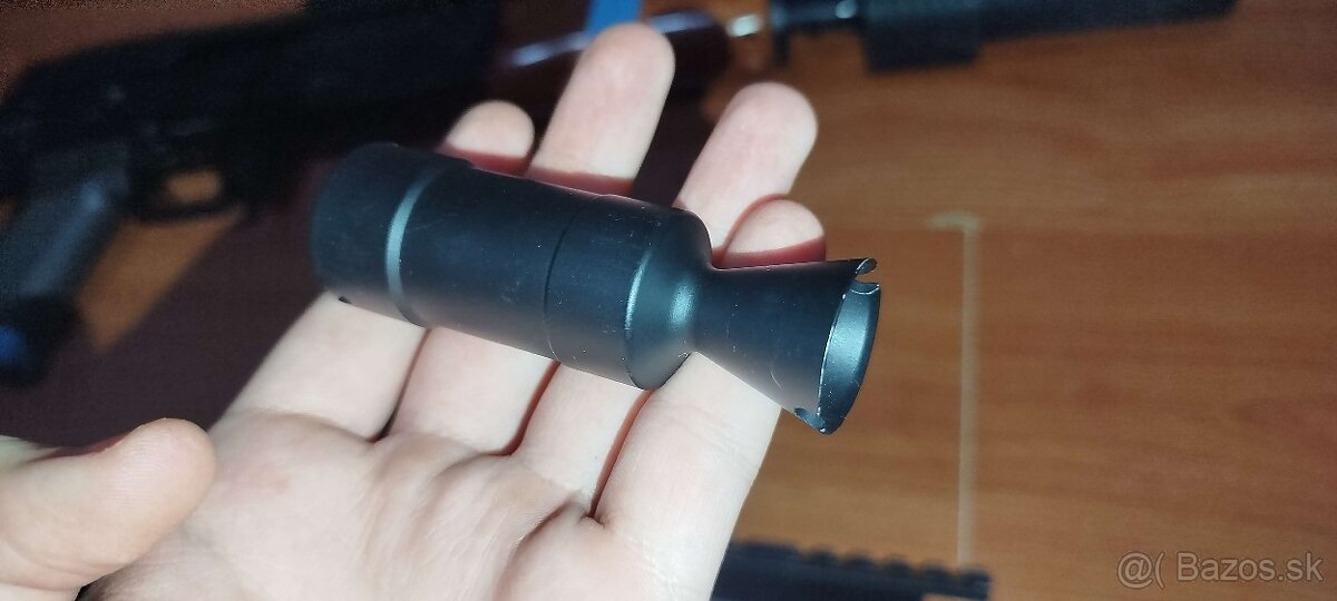 Airsoftová zbraň AKS74U CYMA - 4