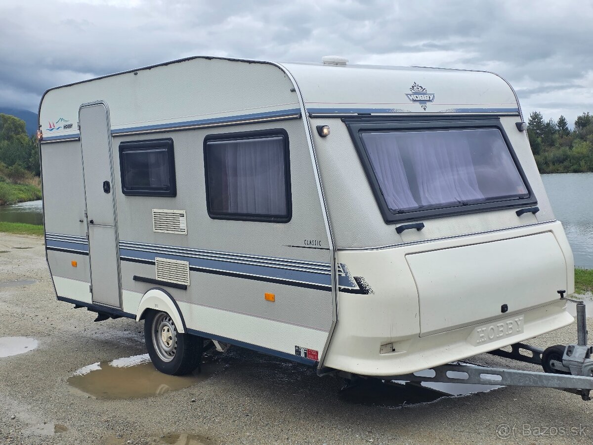 Obytny prives Hobby 420 - Classic, predstan - 4