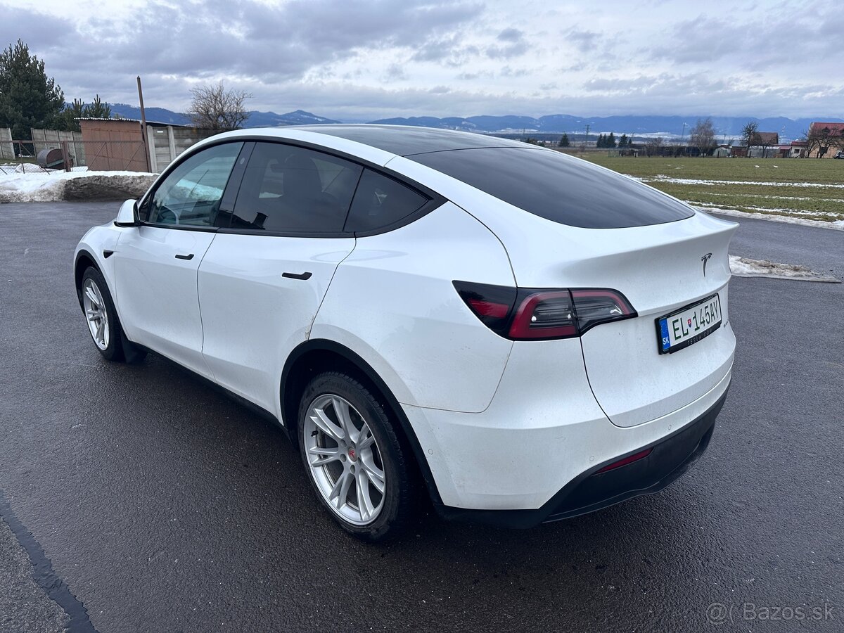 Tesla model Y LR - 4