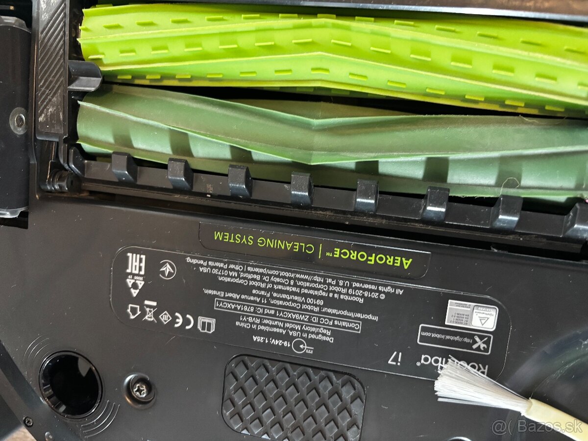 Predám iRobot Roomba i7 - 4