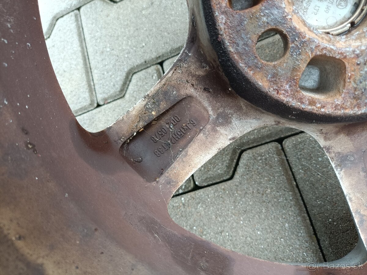 Elektróny Škoda Octavia 1 - 4