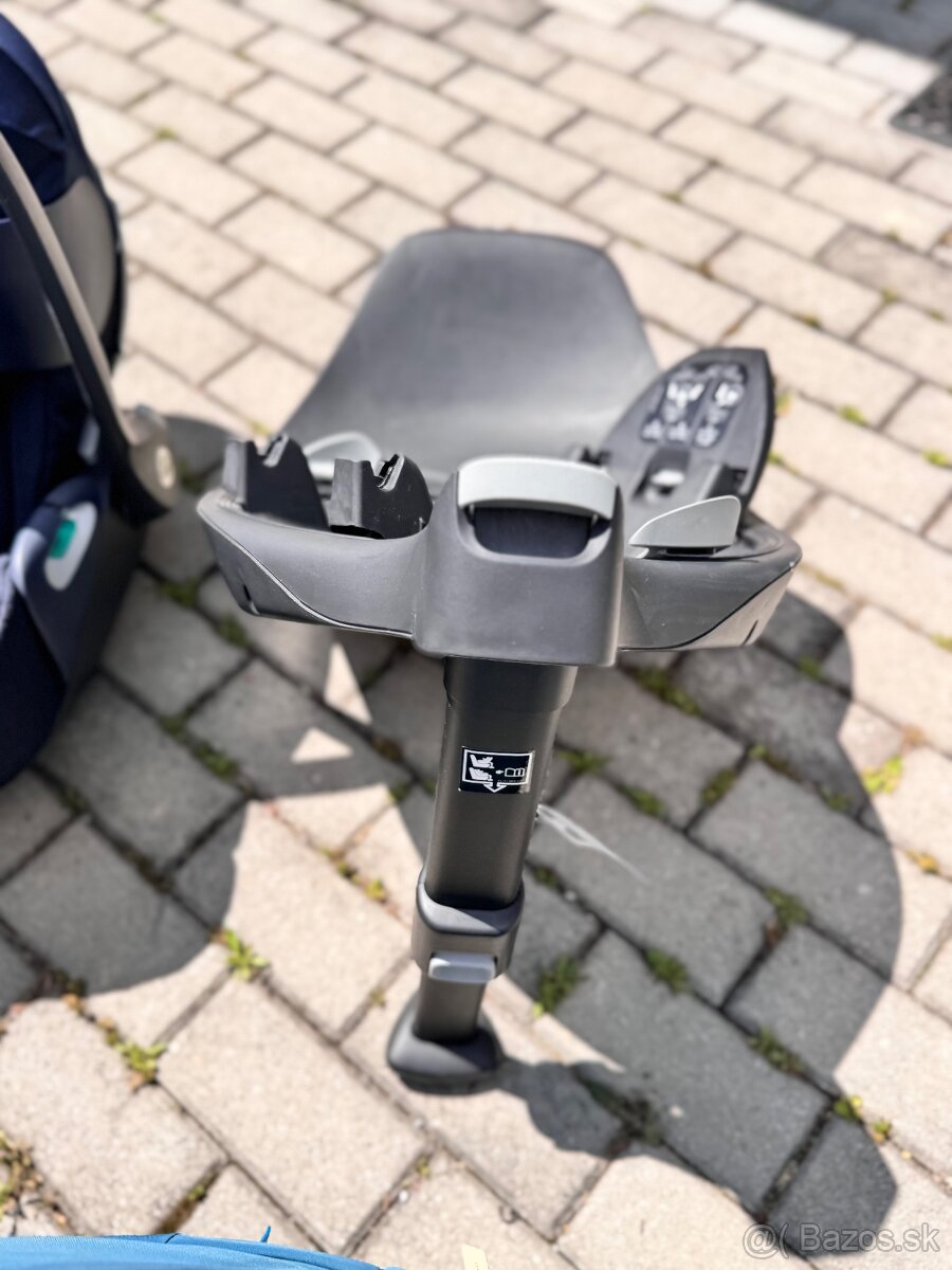 Cybex Cloud Z2 + ISOFIX Base - 4