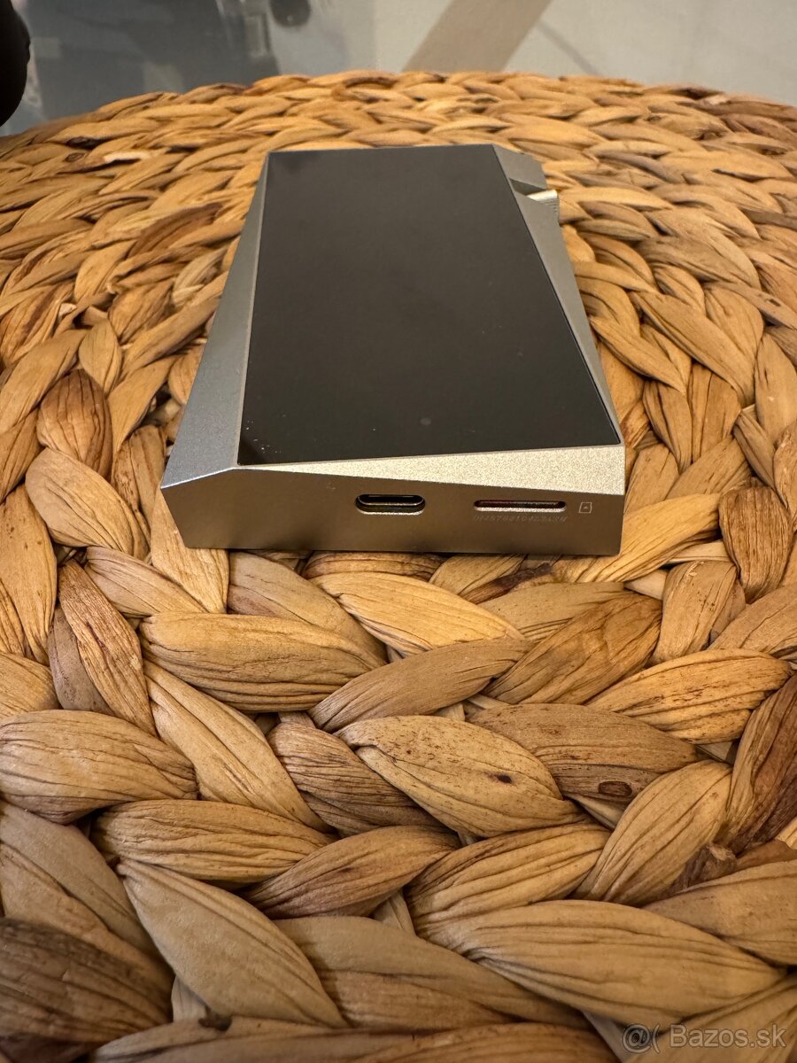 Astell&Kern SR25 - 32bit/384kHz audio prehravac - 4