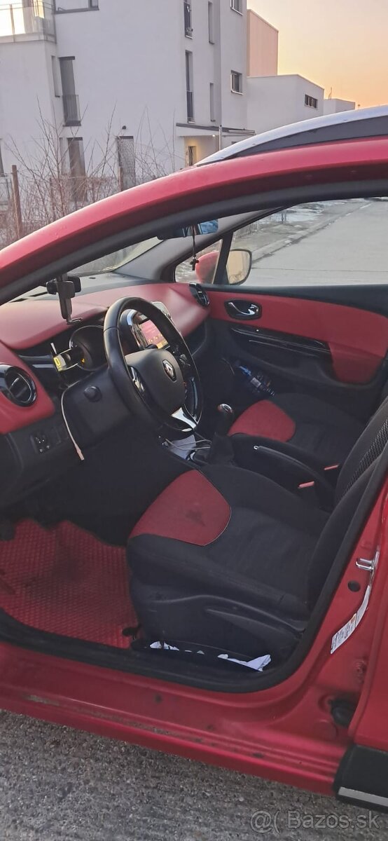 Renault clio 1.2 16v Grandtour 2013 - 4