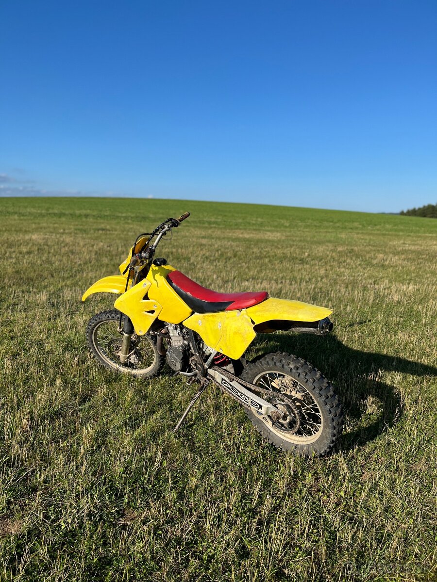 Suzuki drz400E