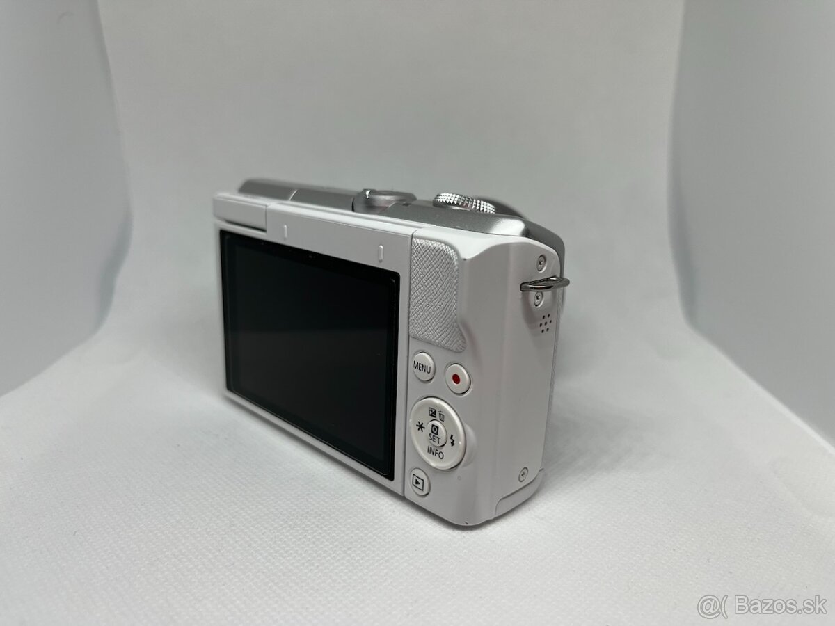 Canon M200 + Canon EF-M 15-45mm - 4