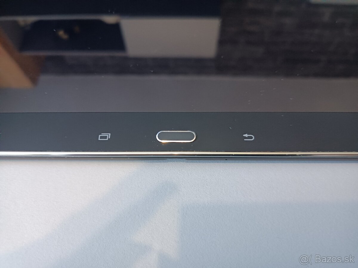 Samsung Galaxy Tab 4 SM-T530 - 4