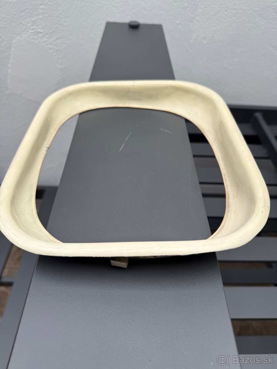 Predam ramik na prvy csl televizor Tesla 4001 A - 4