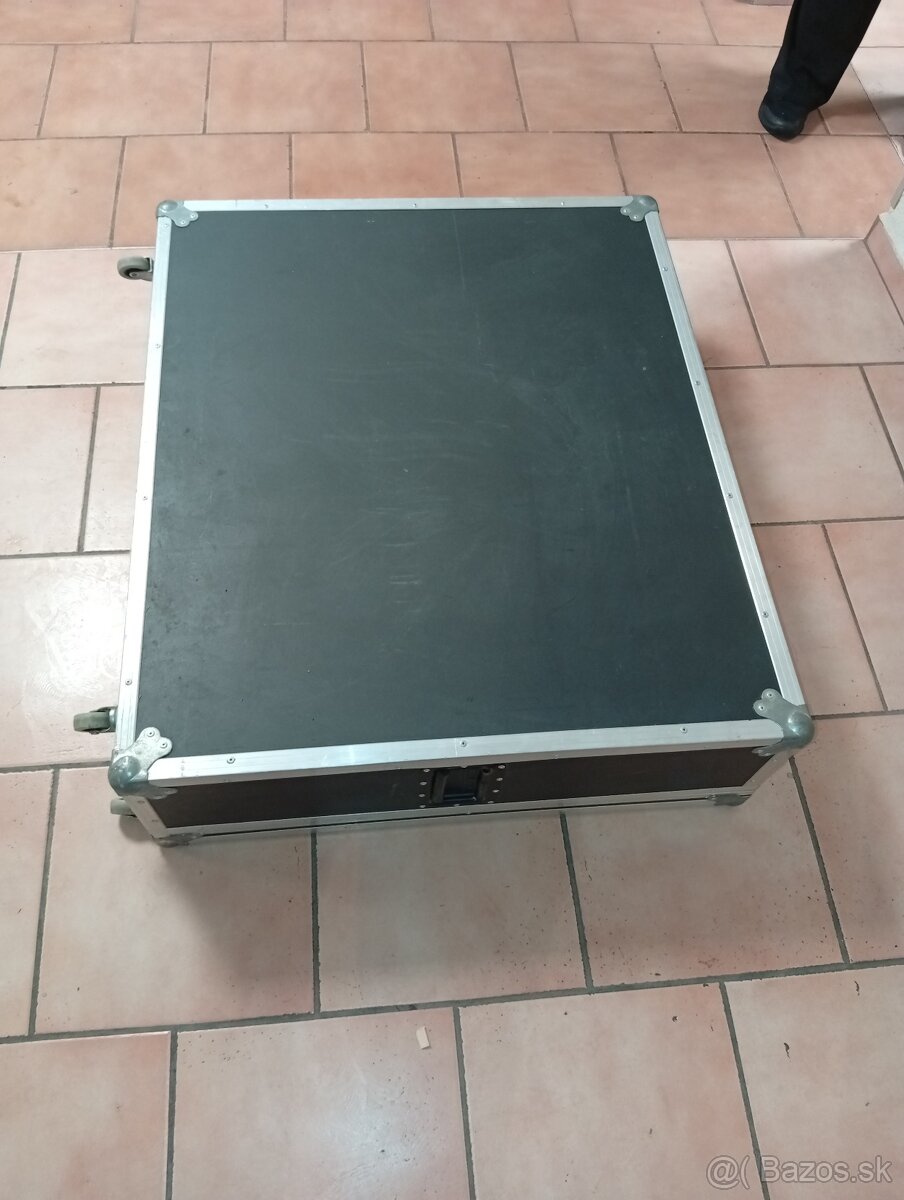 Mixpult Behringer MX9000 Eurodesk - 4