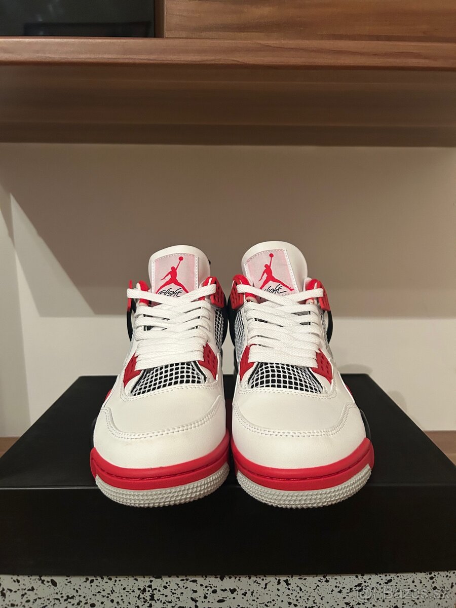 Jordan 4 - 4