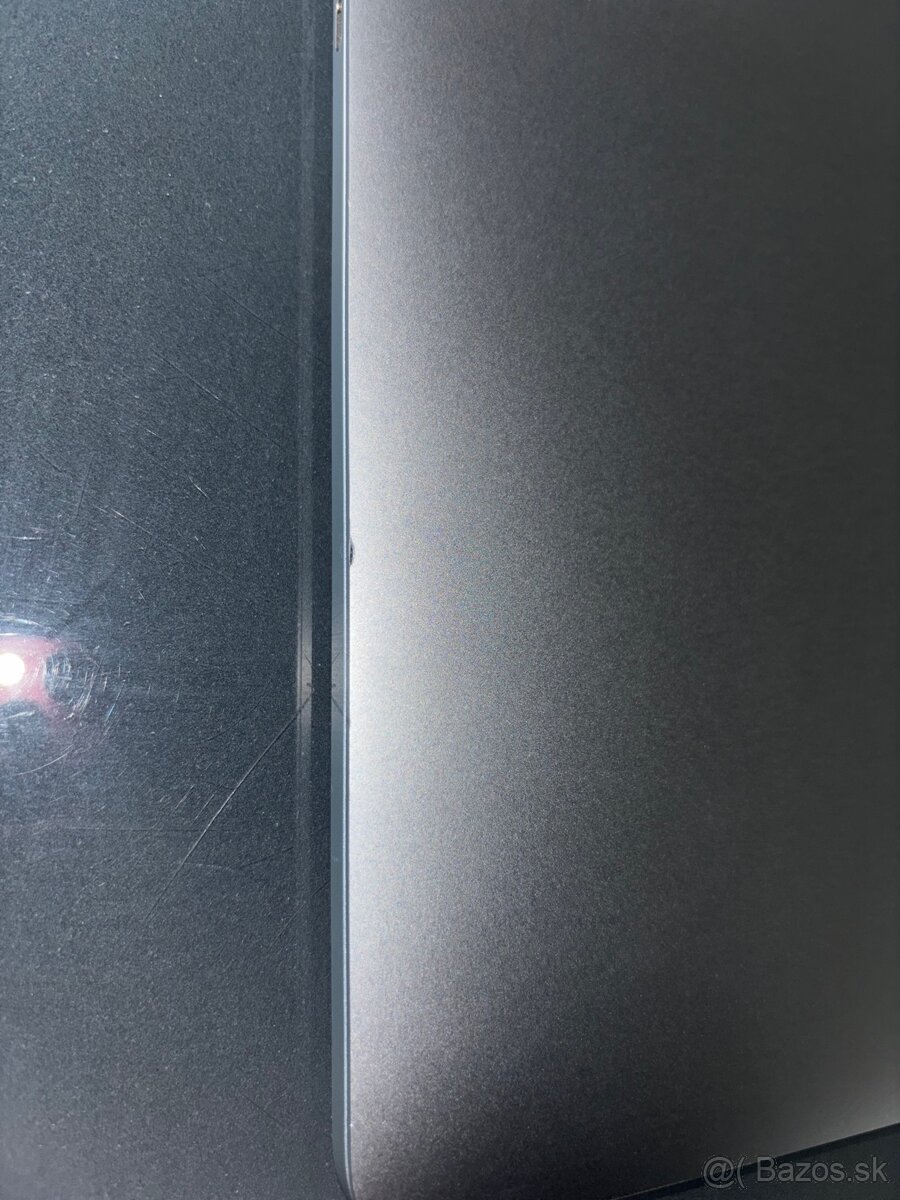 Macbook Pro 13-inch 2019 - 4