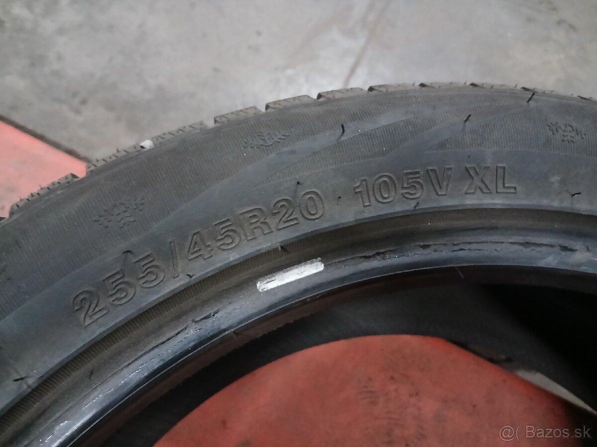 255/45 R20 zimne - 4