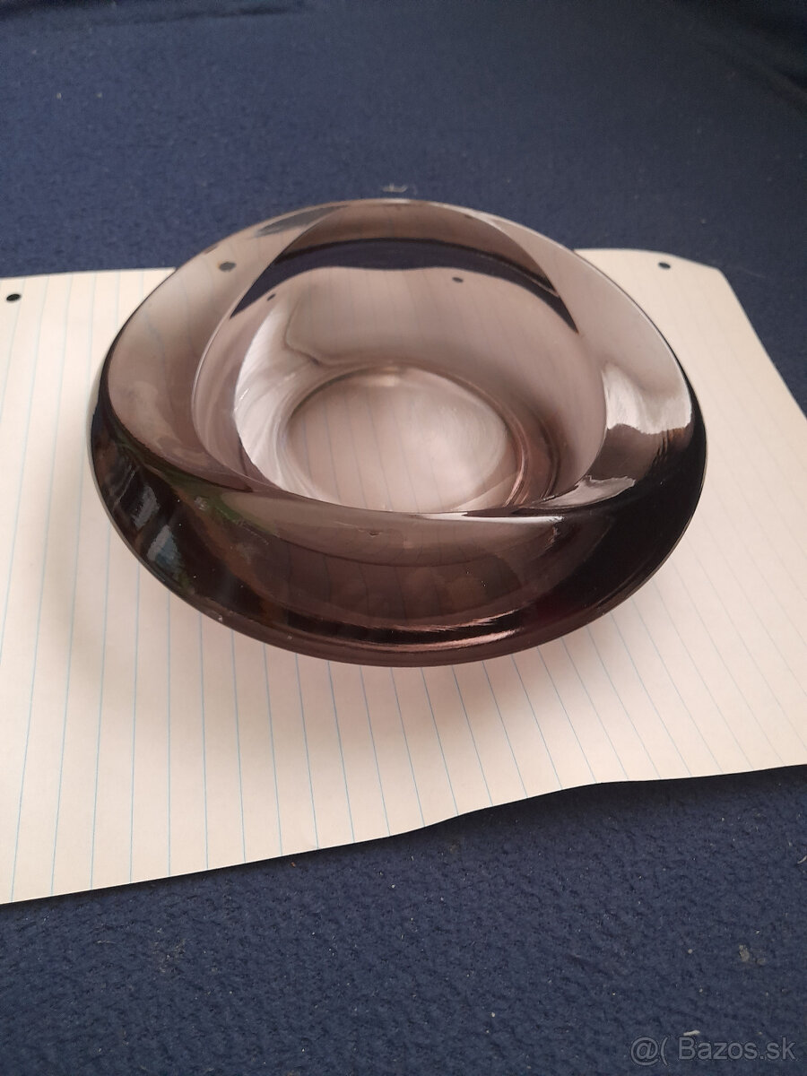 Popolník z hutného skla - 4