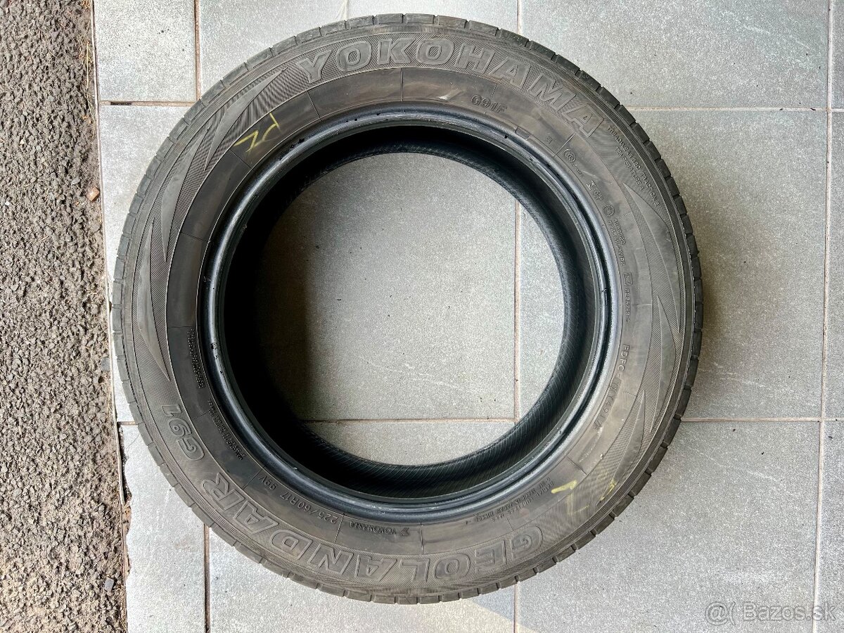 4ks 225/60 R17 Yokohama Geolandar G91 99V