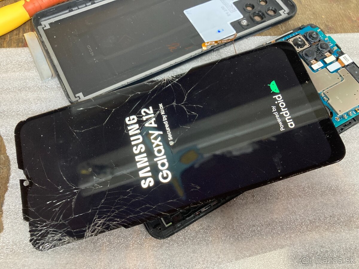 Servis mobilov, odblokovanie telefonov - 4