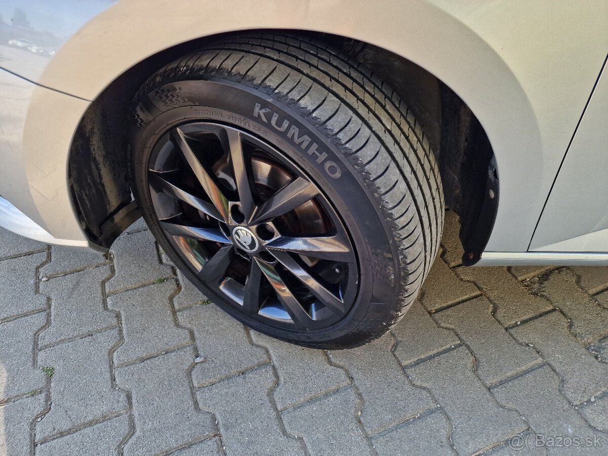 Škoda Fabia 1.0 TSi 95k M5 Team (benzin) - 4