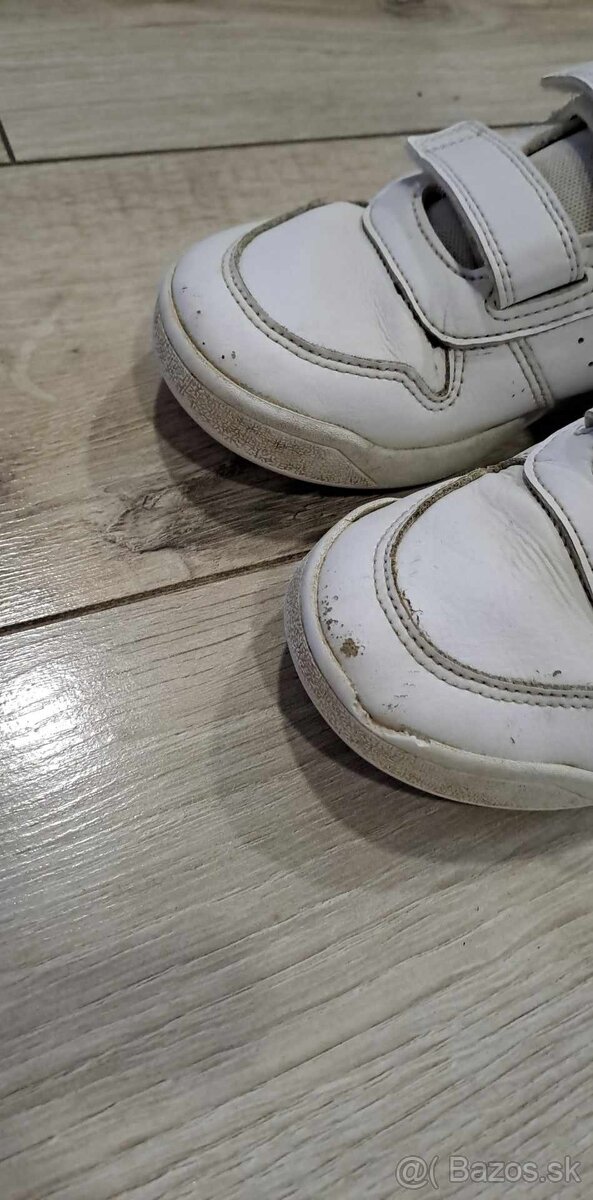 adidas tenisky velkost 33 . - 4
