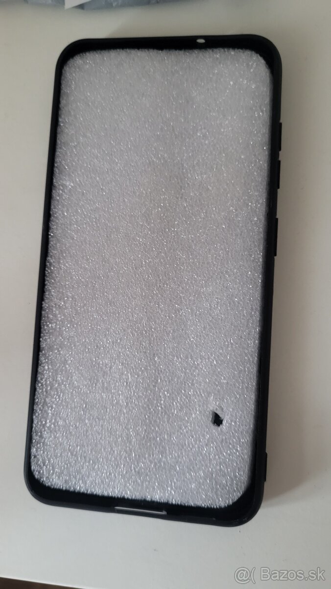 Predá nový nepoužitý krit na Samsung S22 - 4