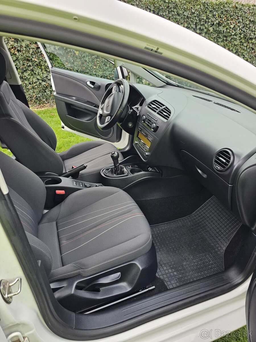 Seat Leon r.2012 - 4