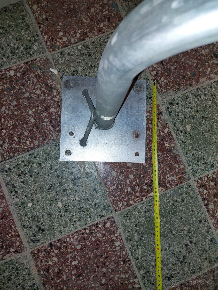 Konzola satelitnej paraboly - 4