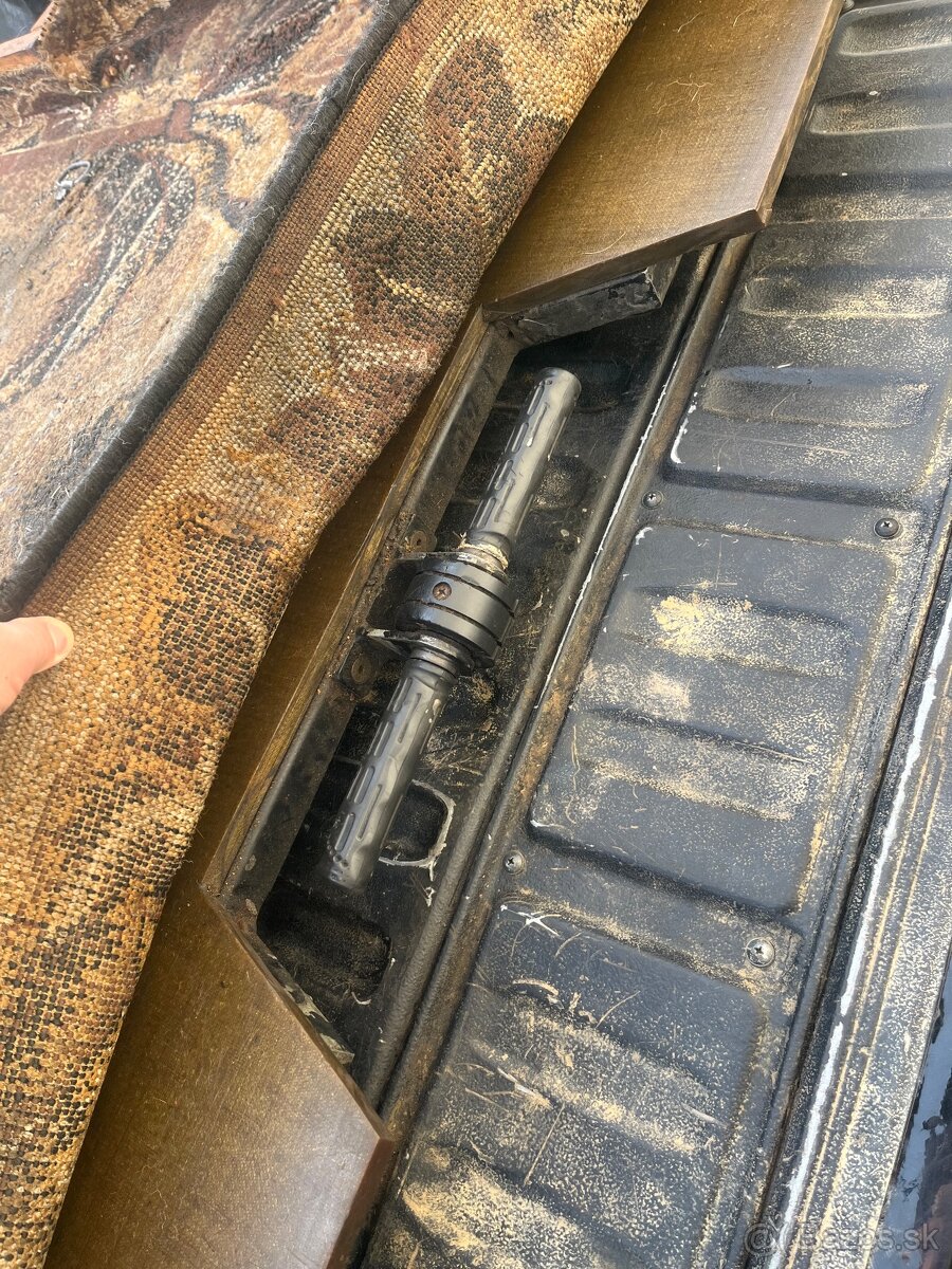 Výsuvná podlaha do korby - 4