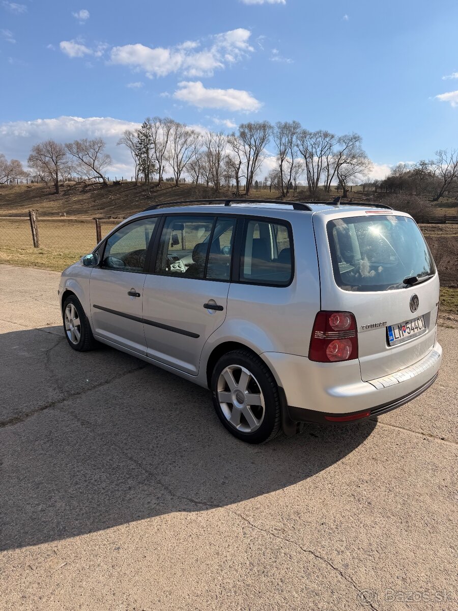 Vw touran - 4