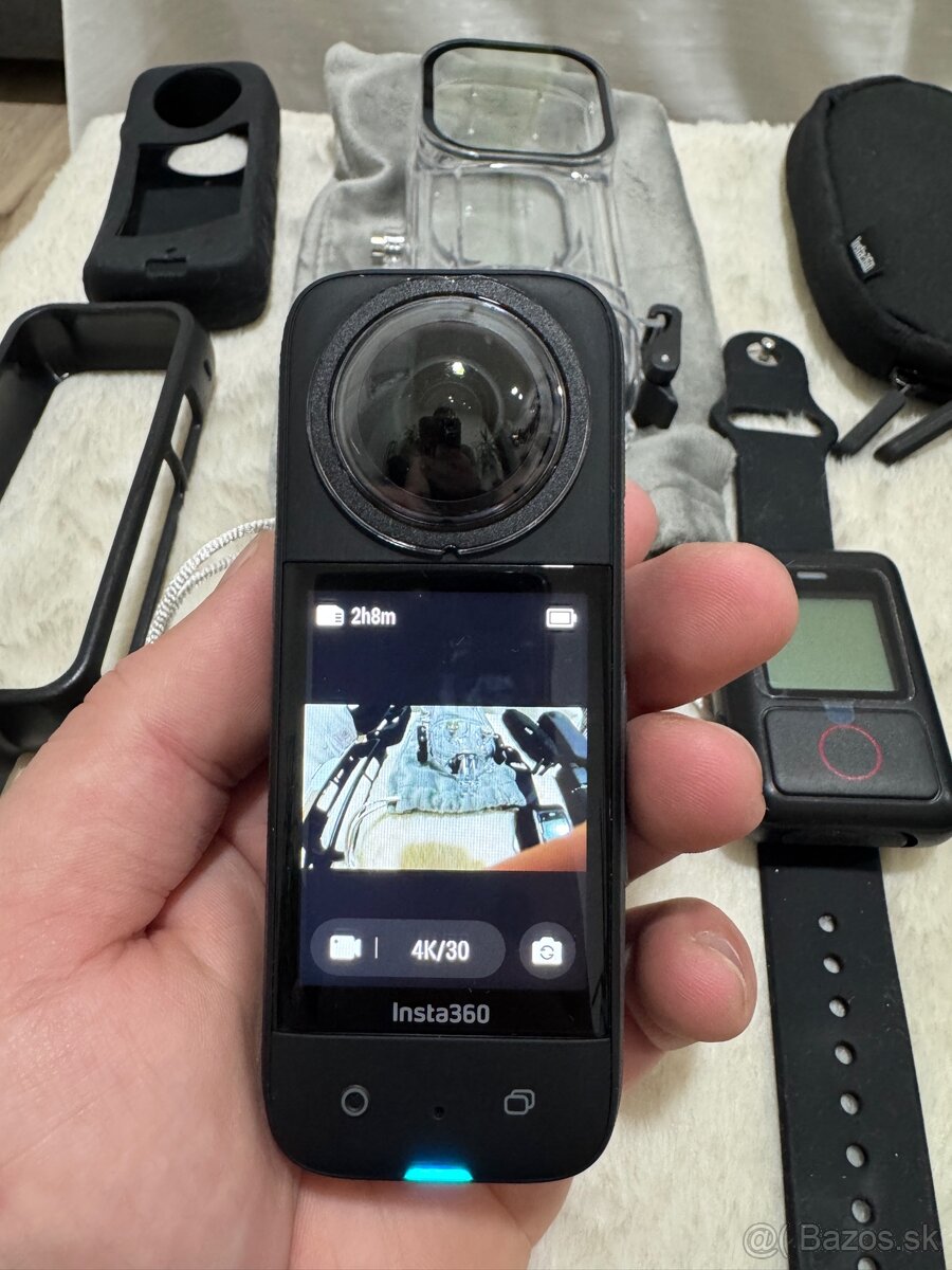 Insta 360 X3 - 4