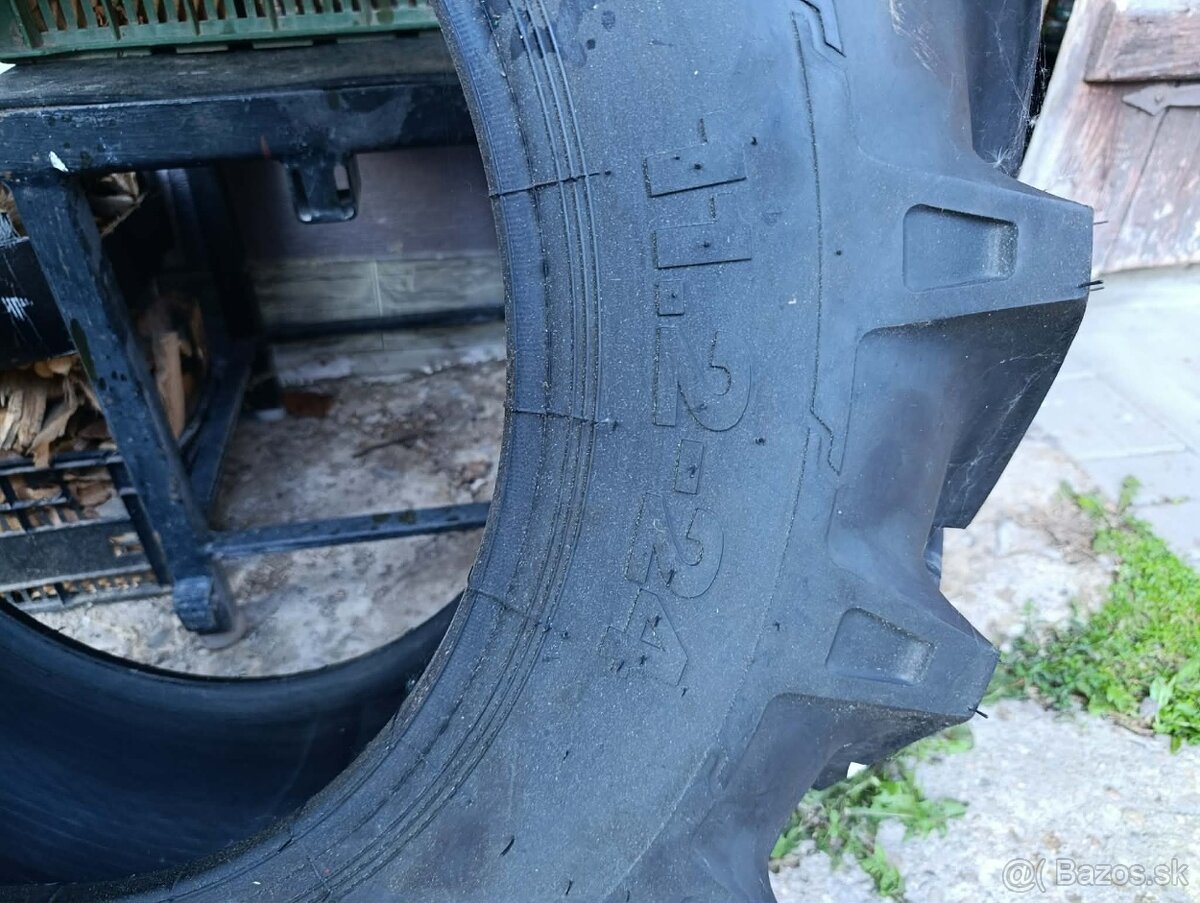 Pneumatiky 11.2-24 12 PR JNK 50 - 4
