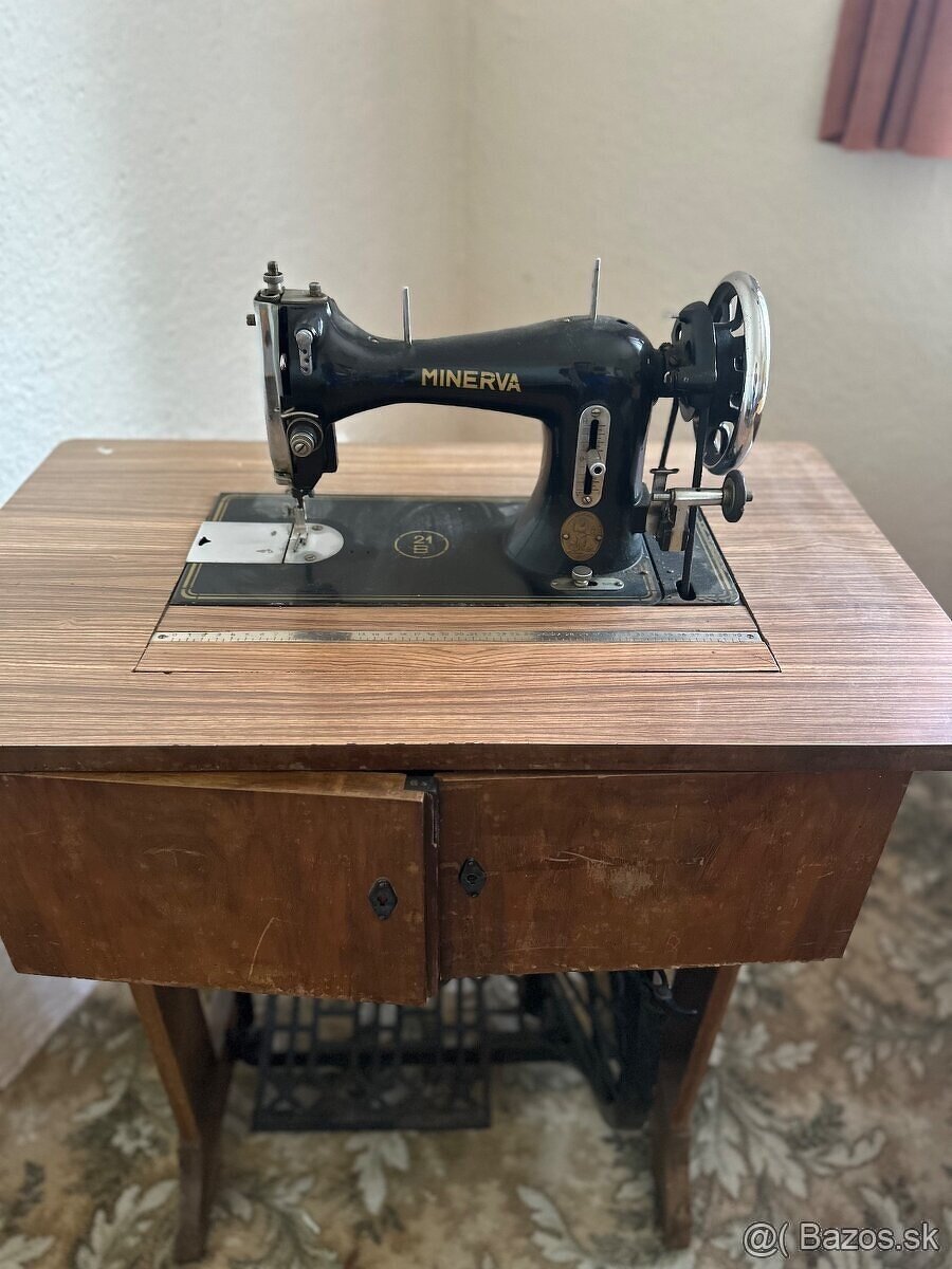 Predám šijací stroj zn. Minerva - 4