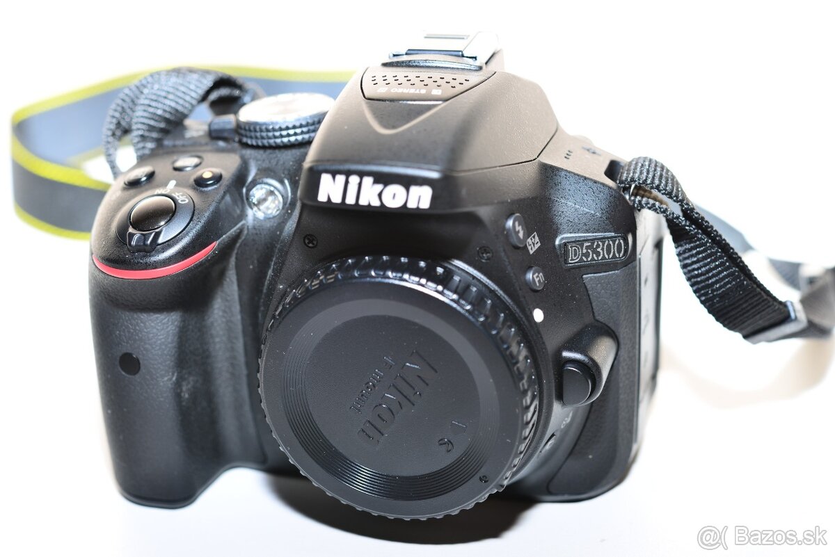 Nikon D5300 + příslušenství - 4