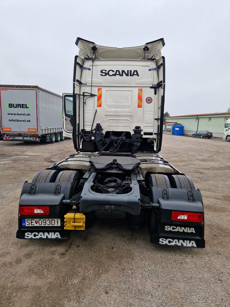 Scania 450 - 4