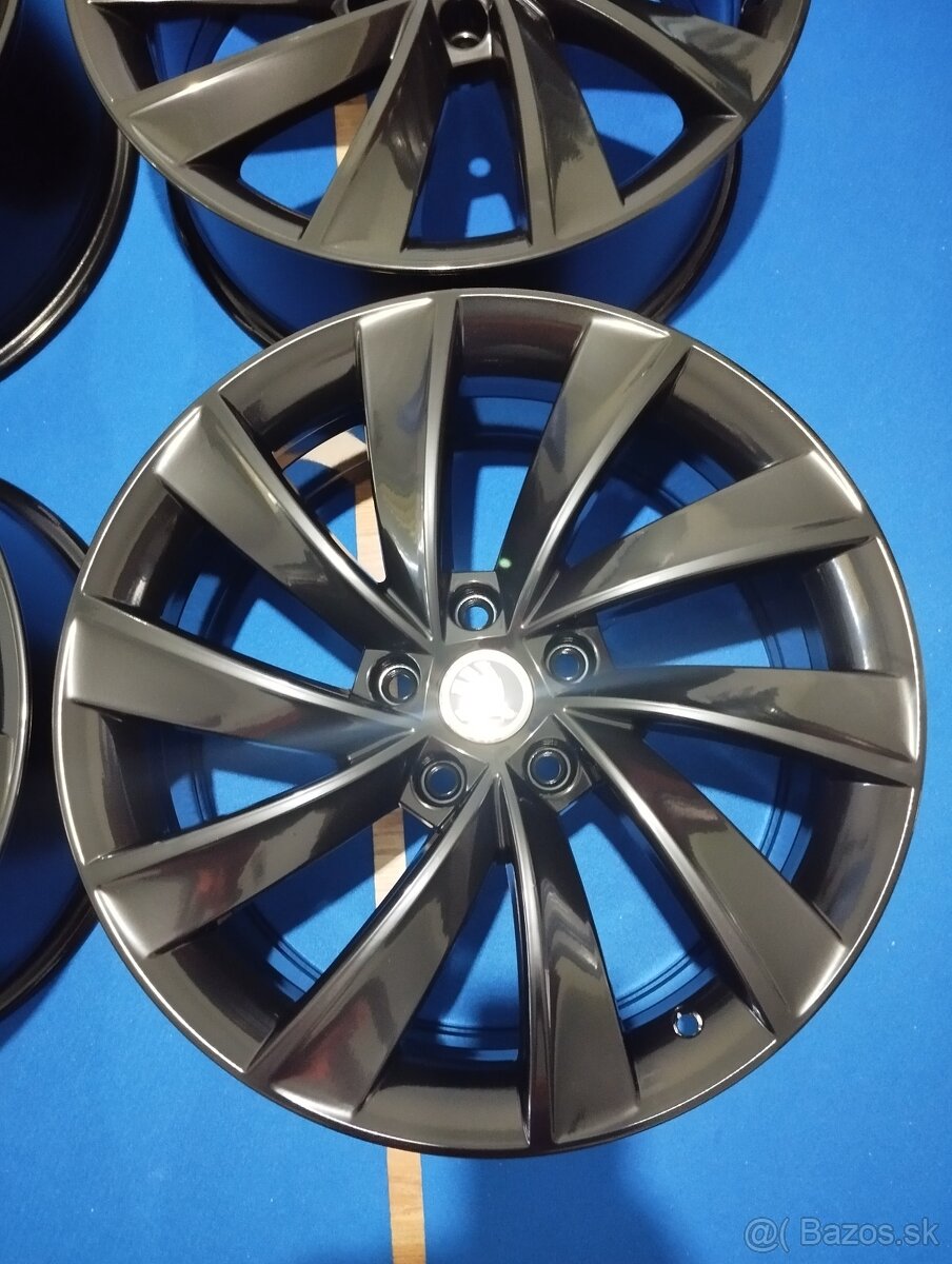 5x112 R18 Originál Škoda Superb 3 - 4
