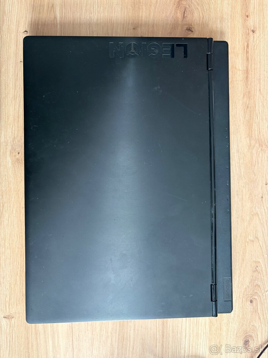 Herný notebook Lenovo legion y530 - 4