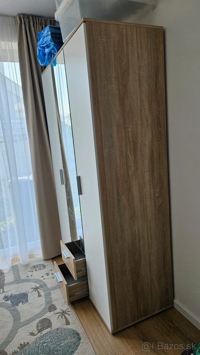 Skrina na predaj - 4