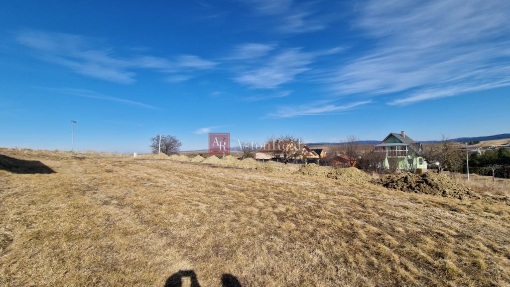 Stavebný pozemok 675m² Žakovce - 4