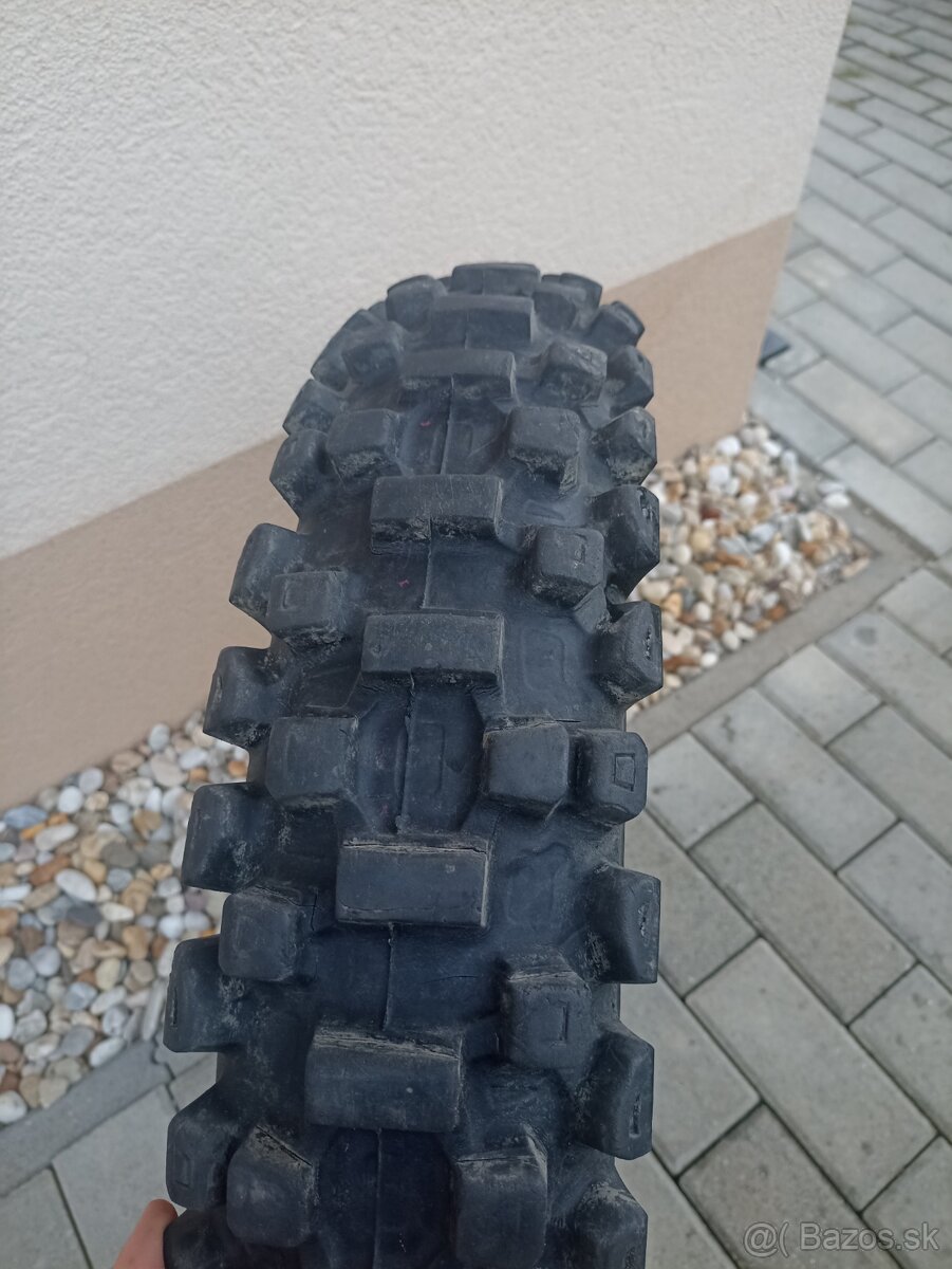 Bridgestone 110/100 -18