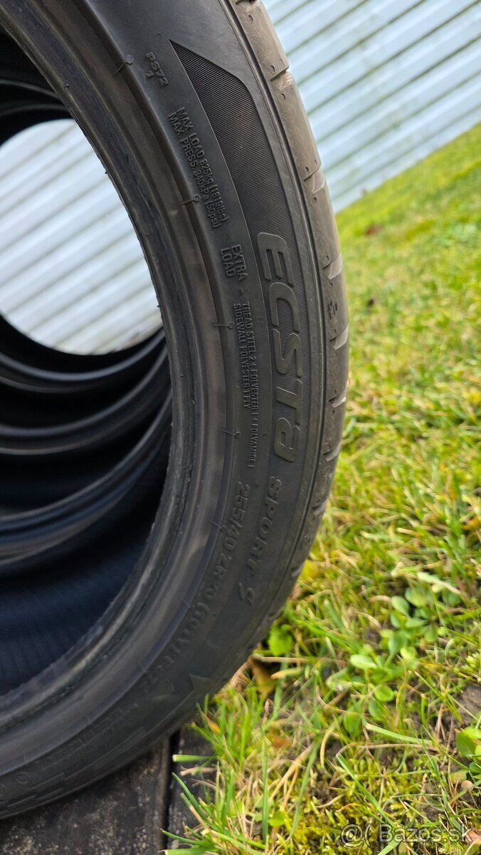 Kumho Ecsta PS72 Sport S 255/40 R20 letné 2025 - 4
