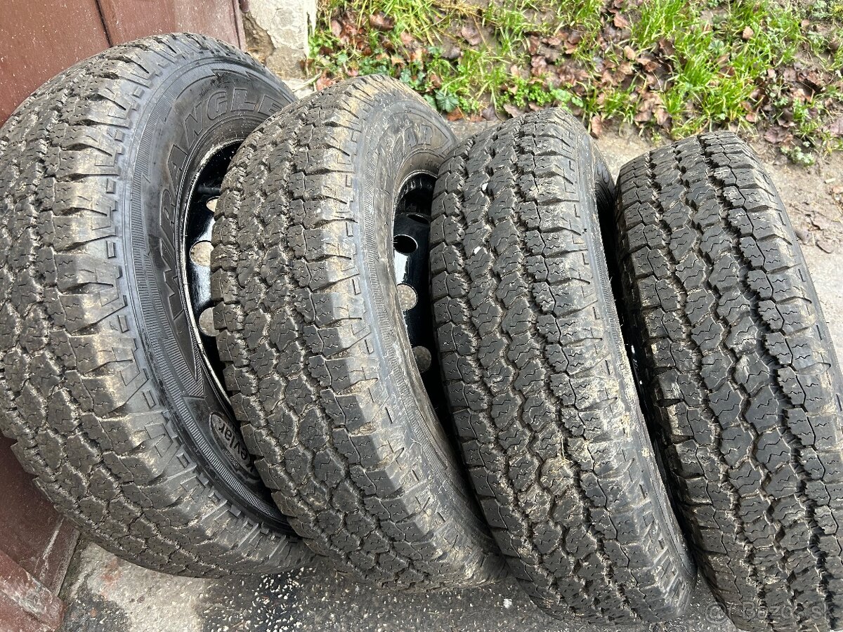 Lada Niva zimne pneumatiky - 4