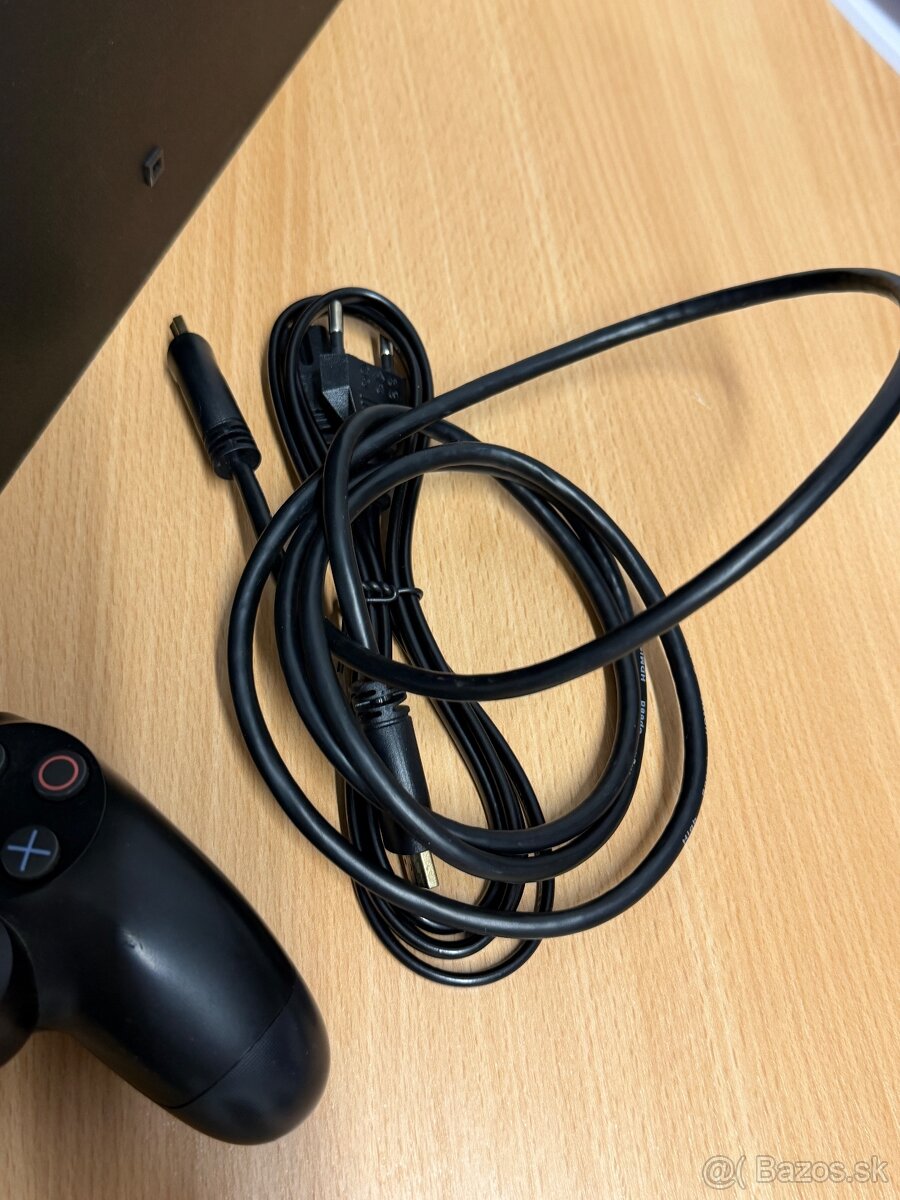 Playstation 4 Pro 1Tb - Funkčná plus záruka - 4