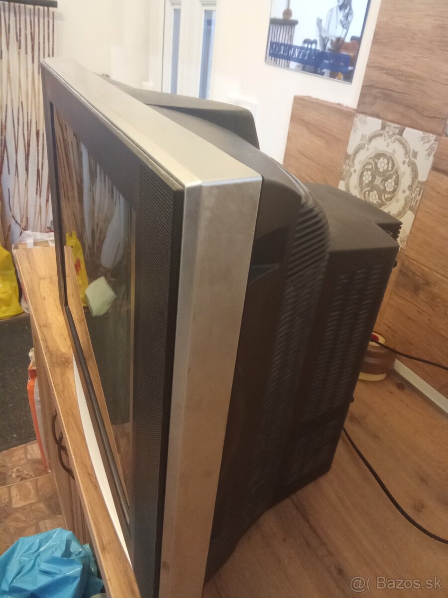 Televízor LG - 4