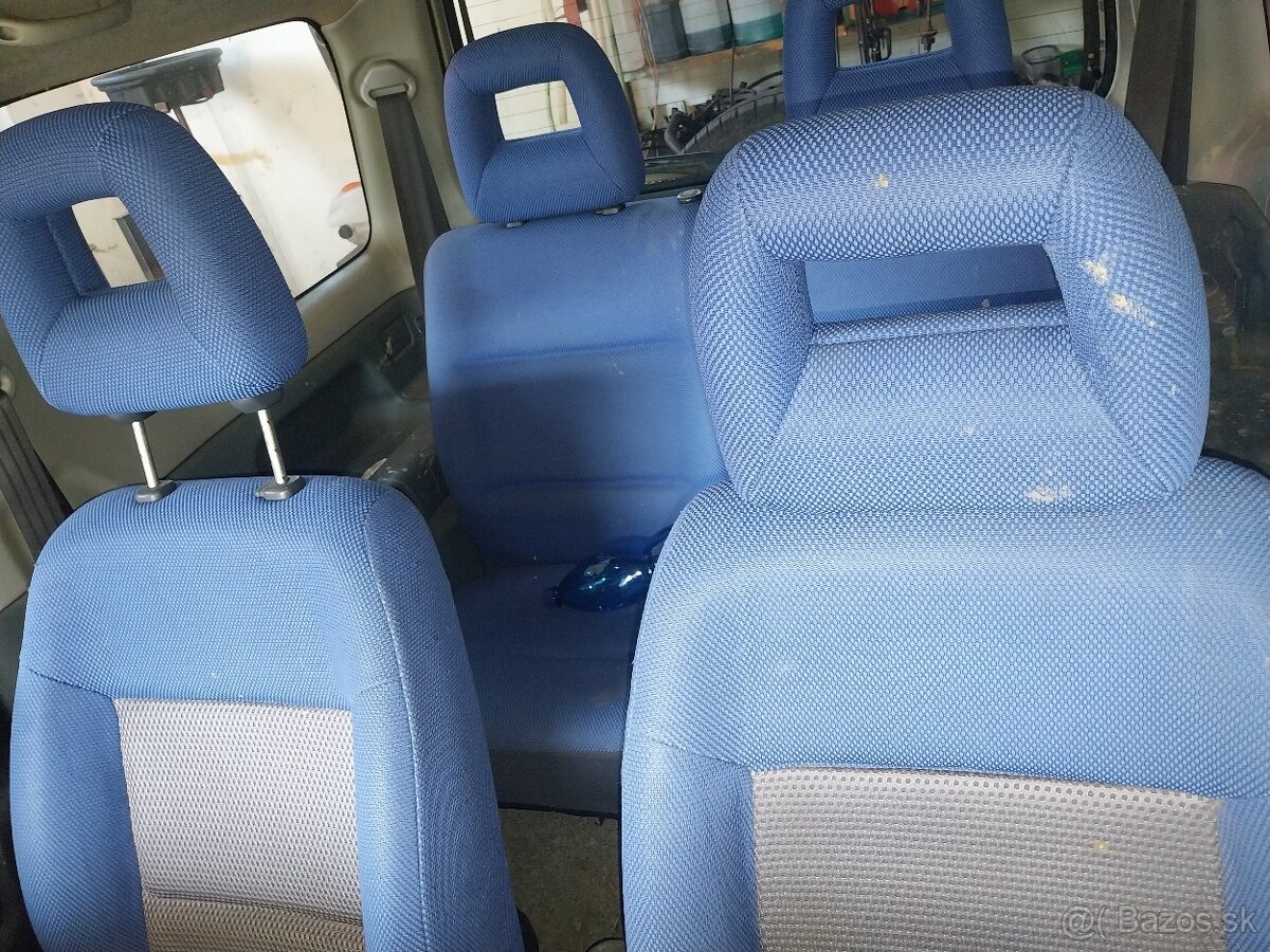 Suzuki Jimny - sedadlá, opierky - 4