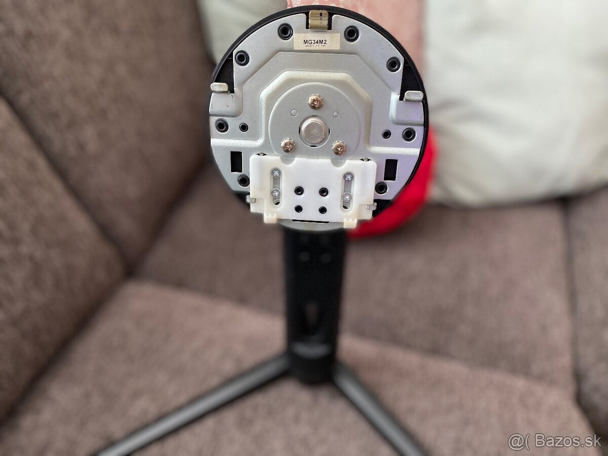 Monitor 31,5" MSI Optix AG321CQR - 4