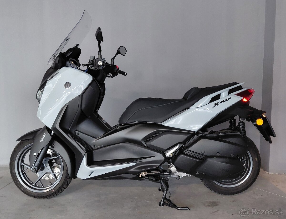 Yamaha XMAX 300 - Tech MAX - 4