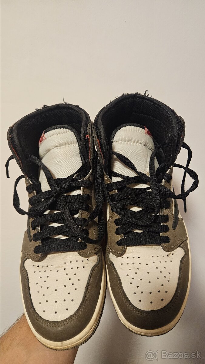 Nike Air Jordan 1 x Travis Scott (FAKE) - 4