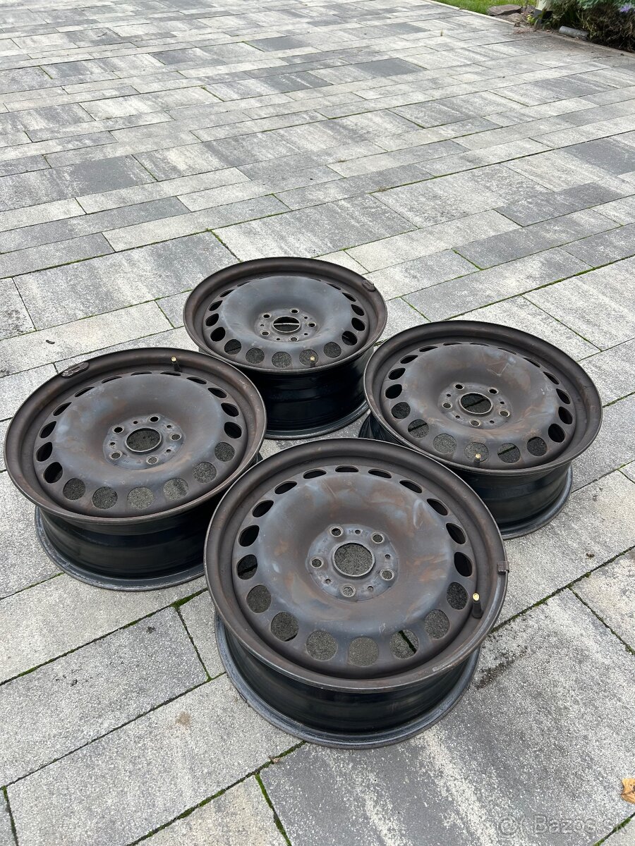 Plechové disky 16” aj s puklicami - 4